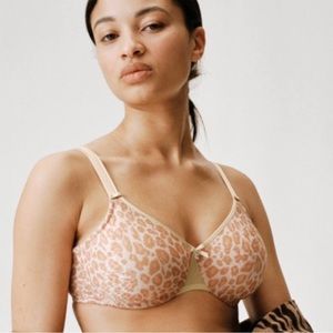 Chantelle C Magnifique Seamless Unlined Minimizing Bra 34DDDD / 34G